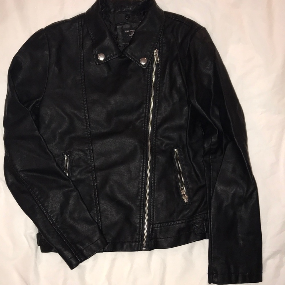 Girls vegan leather coat w/detachable hood